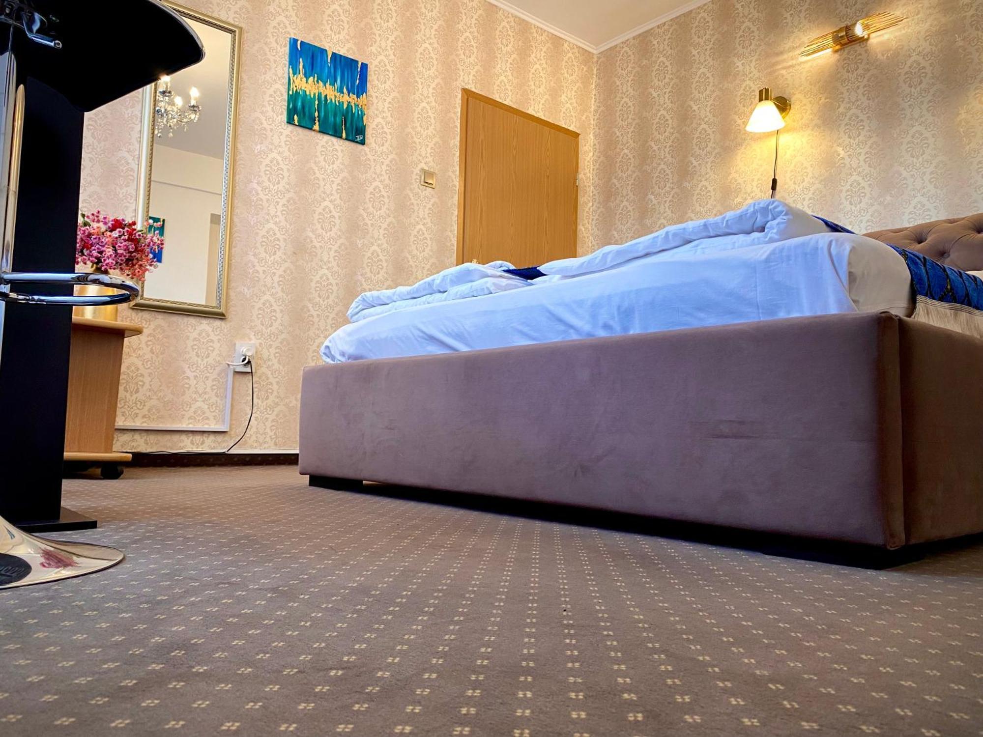 Casa Topazz Târgu Jiu Extérieur photo